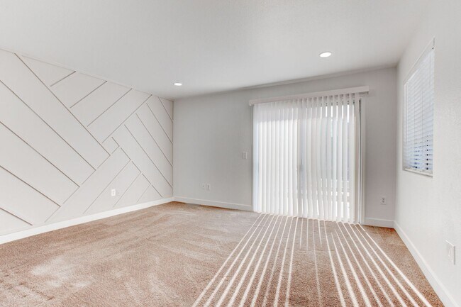 Building Photo - 5792 Ambassador Ave