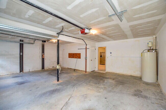 Building Photo - Primary Suite with Sauna | Finished Basement | Private Backyard Retreat | Tega Cay 3 Bedrooms | 3...