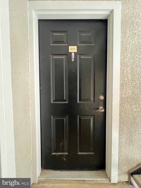 Primary Photo - 1530 Lincoln Way