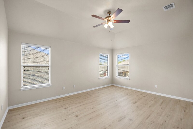 Building Photo - 13713 Glen Mark Dr