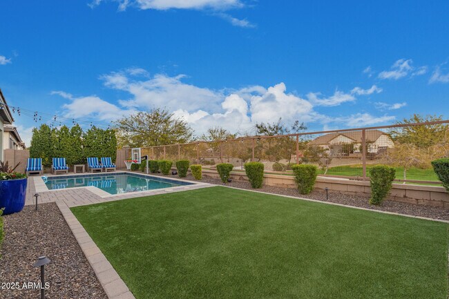 Building Photo - 4601 S Pinaleno Dr