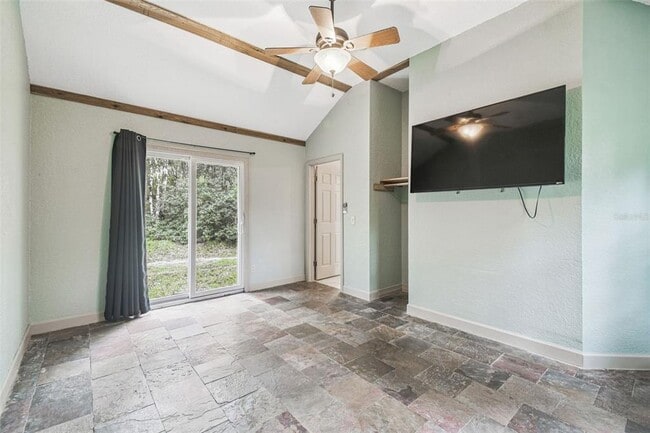 Building Photo - 16453 Pawnee Dr