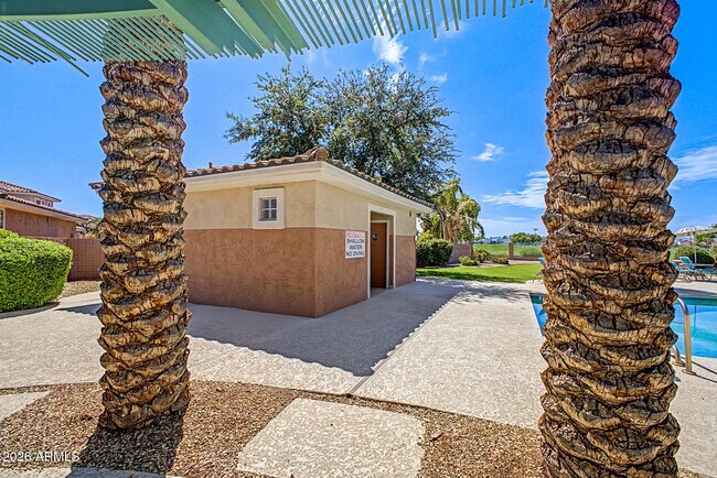 Building Photo - 2237 N 135th Dr