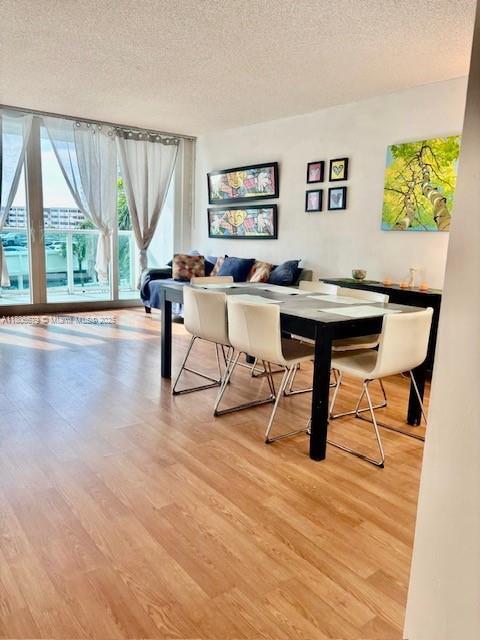 Primary Photo - 100 Bayview Dr