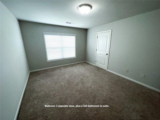 Building Photo - 4030 Tobiano Trl