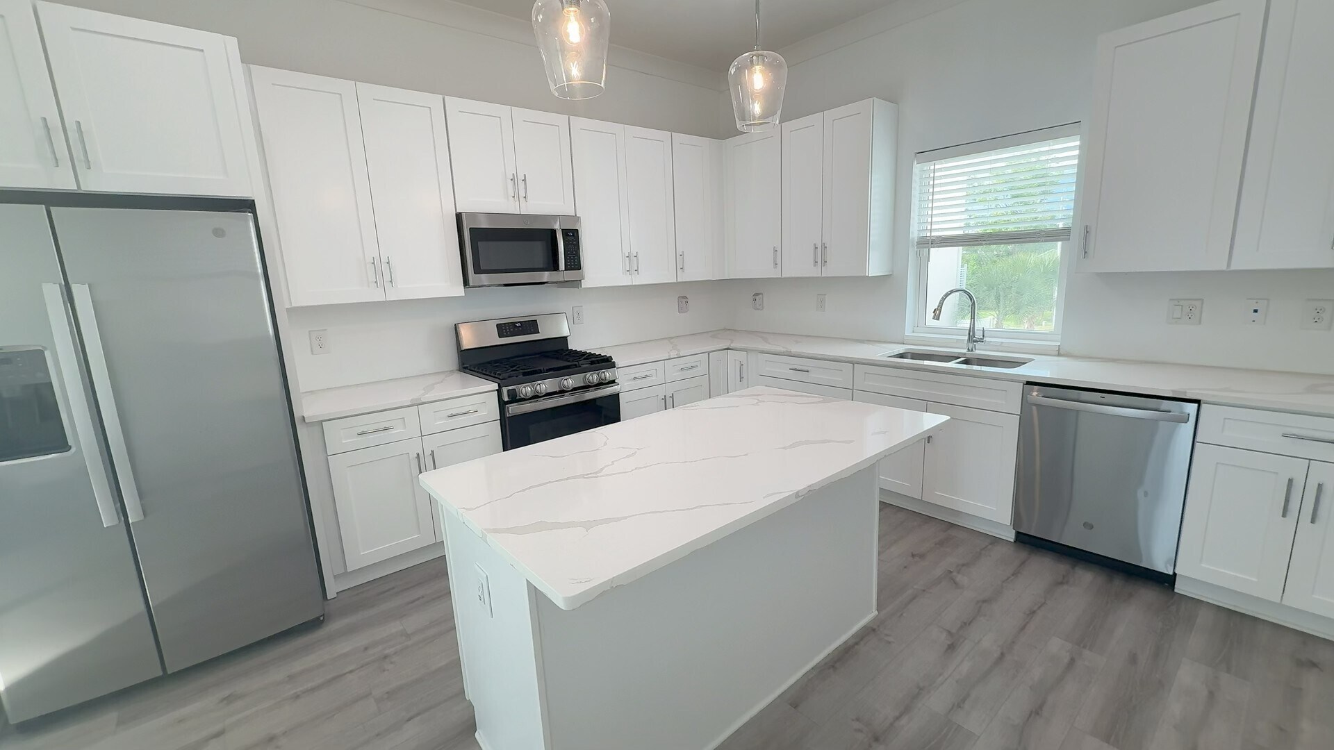 Building Photo - 946 Highland Ave