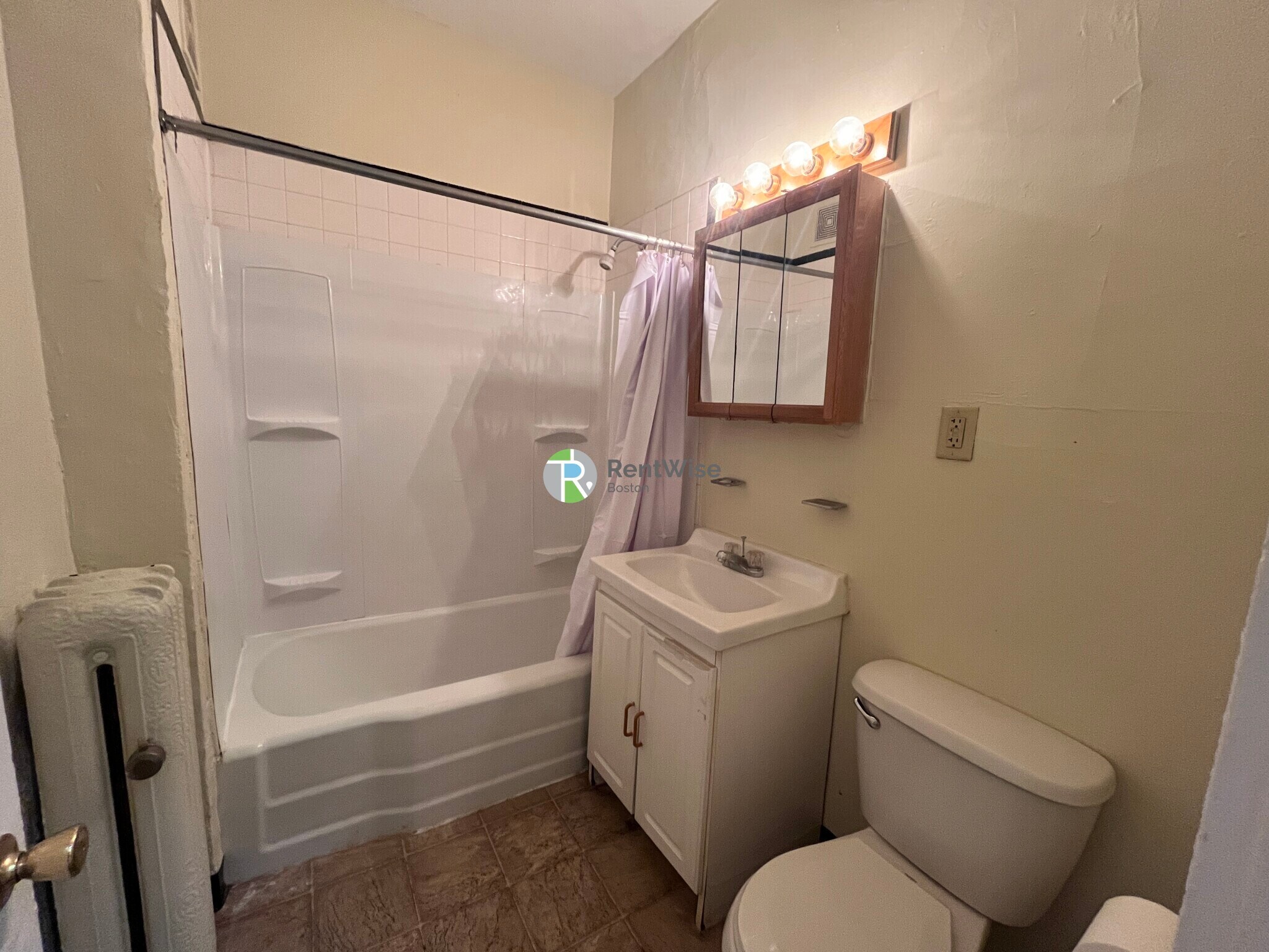 Building Photo - 1118 Commonwealth Ave