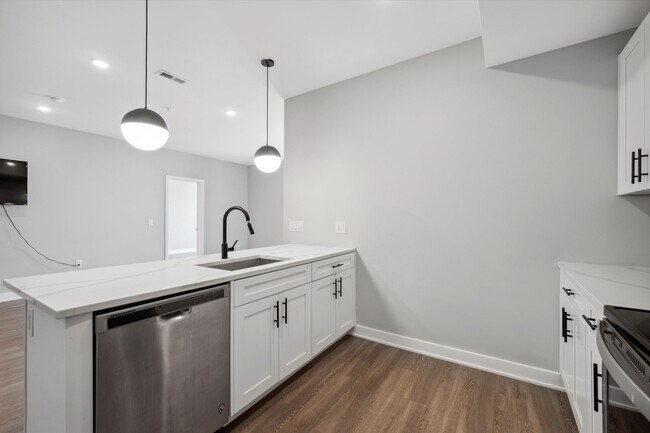 Primary Photo - 1841 N Gratz St