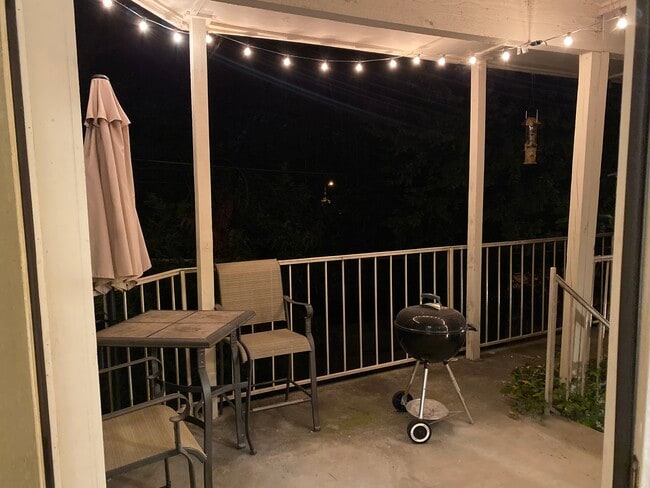 Building Photo - 7151 Gaston Ave