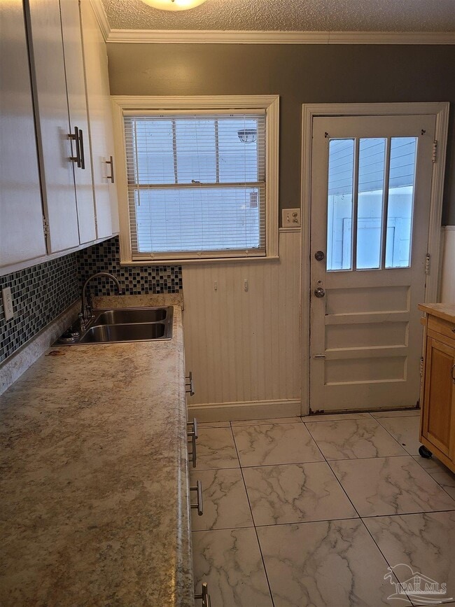 Building Photo - 1821 W Gregory St