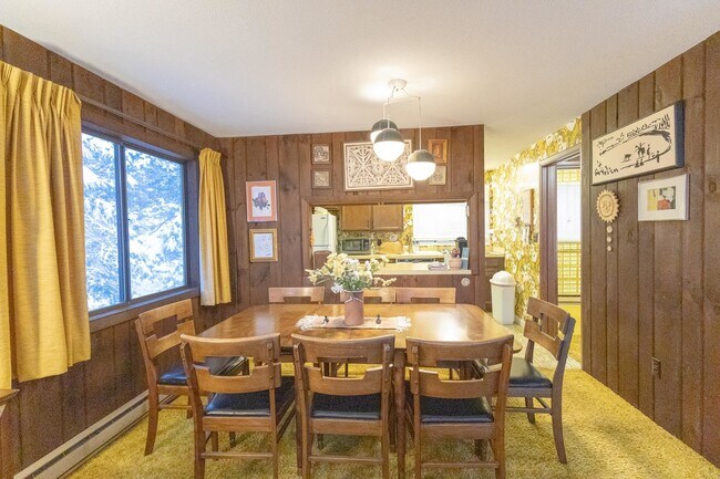 Building Photo - 24 Troon Dr