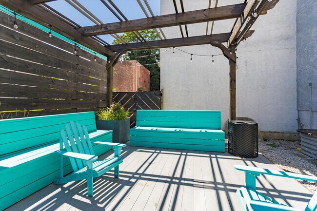 Building Photo - 1519-21 N 16TH ST Unit A4