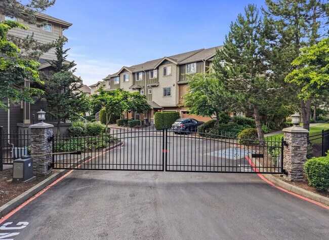 Building Photo - 4Bd/2.5Ba Renton Townhome