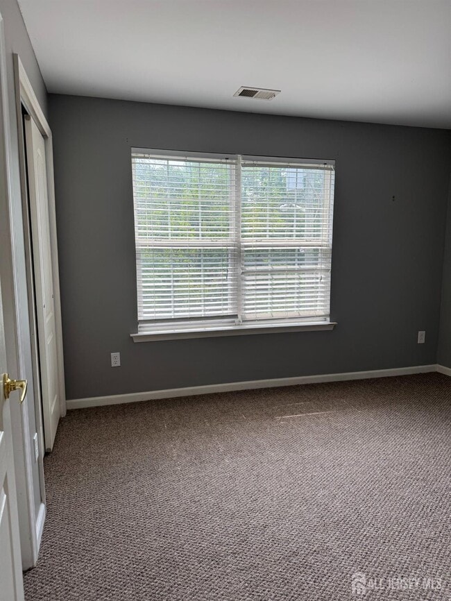Building Photo - 1325 Fernwood Ct
