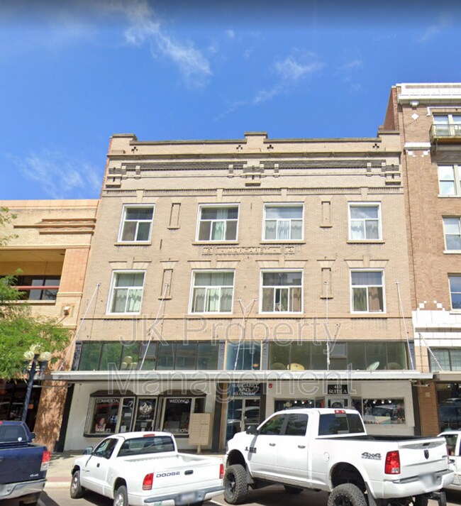Primary Photo - 415 Central Ave