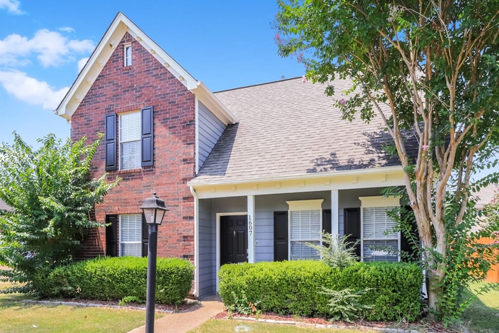 Building Photo - 1607 Barbie St