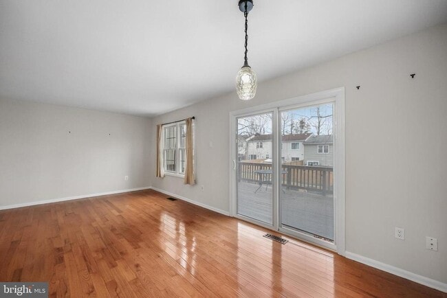 Building Photo - 2921 Lexington Ct