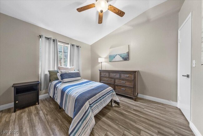 Building Photo - 5133 Future Dr