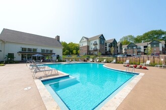 Building Photo - Gateway Lofts Centerville