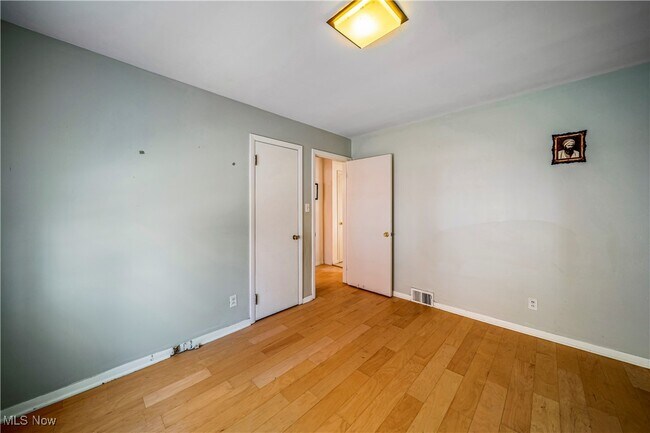 Building Photo - 21516 Halworth Rd