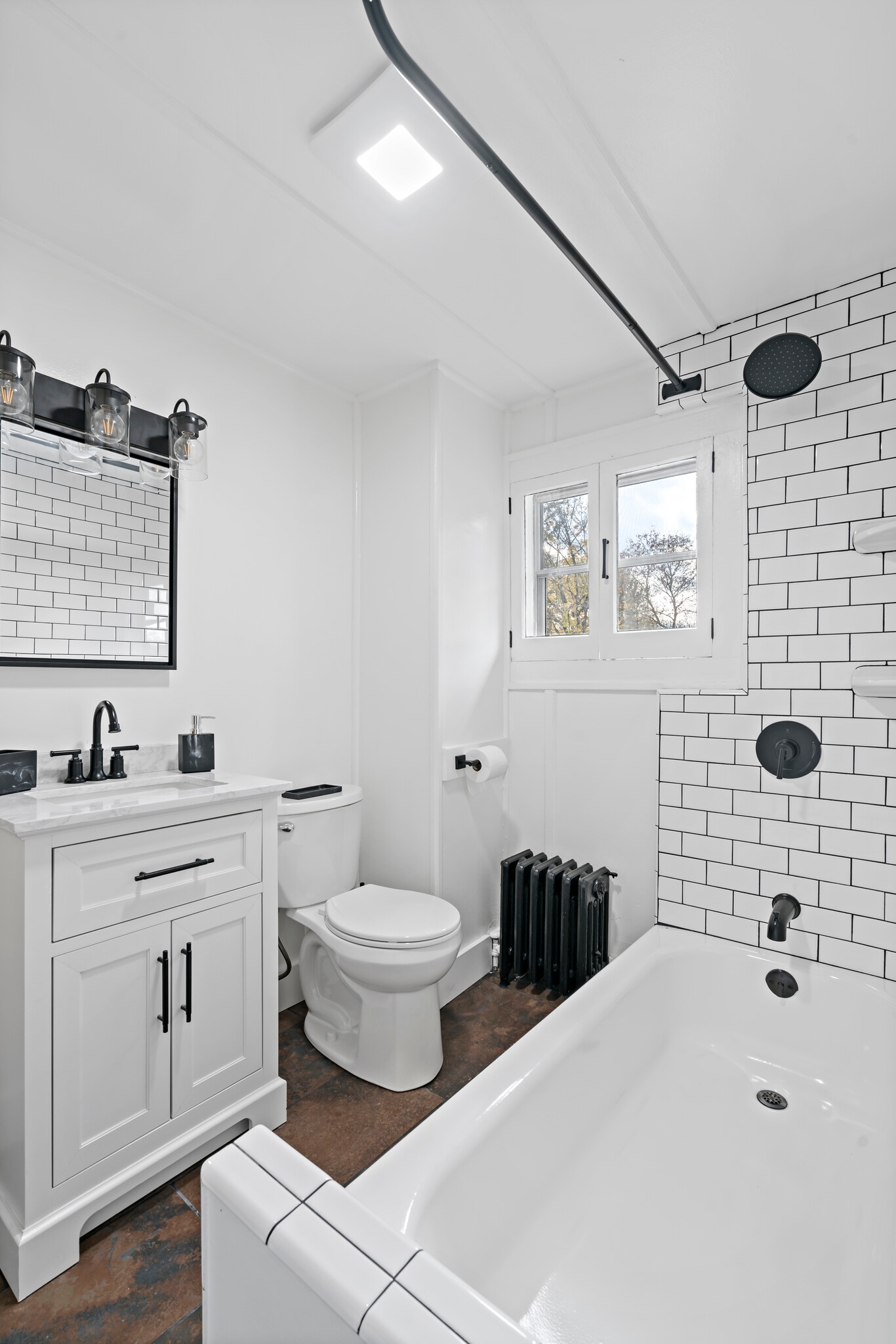 Building Photo - 4413 Albany Post Rd