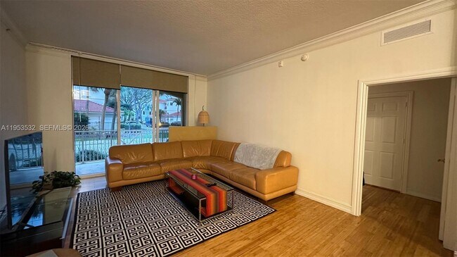 Building Photo - 3001 NE 185th St