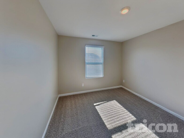 Building Photo - 1428 Ashfield Pl