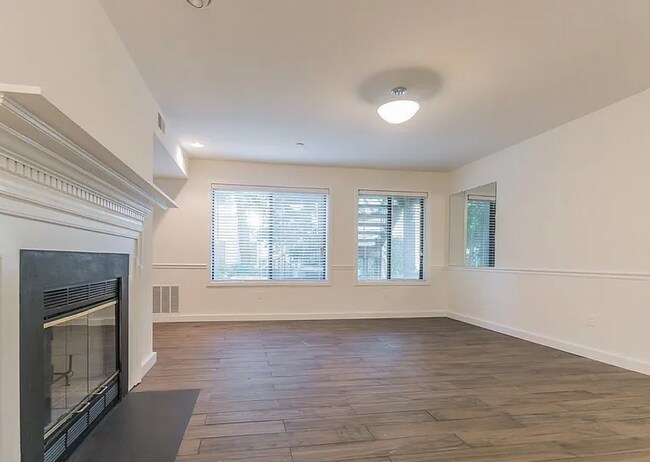 Building Photo - 9960 Hellingly Pl