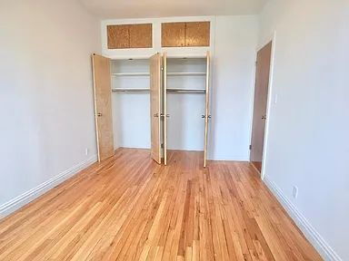 Building Photo - "Charming 1-Bedroom Haven on Cabrini Blvd – 600 Sq Ft of Cozy Comfort!"