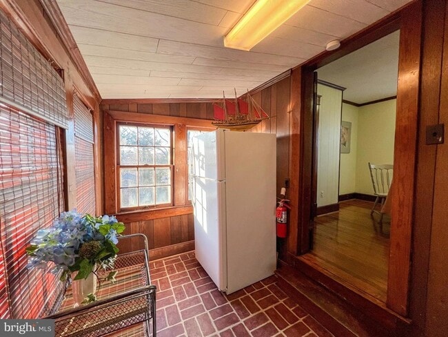 Building Photo - 314 North St