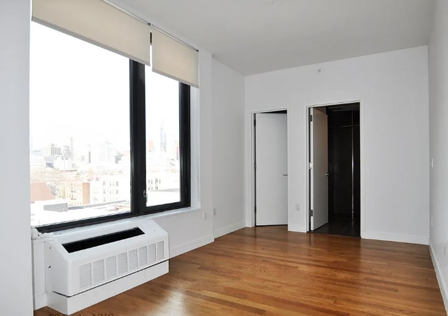 Interior Photo - The Bergen