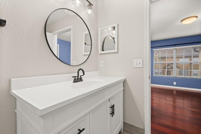 Building Photo - 6324 Raleigh St