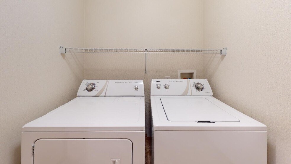 Building Photo - 1677 NW Jackson Ave