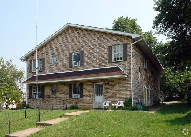 Primary Photo - 609-611 S Filmore St