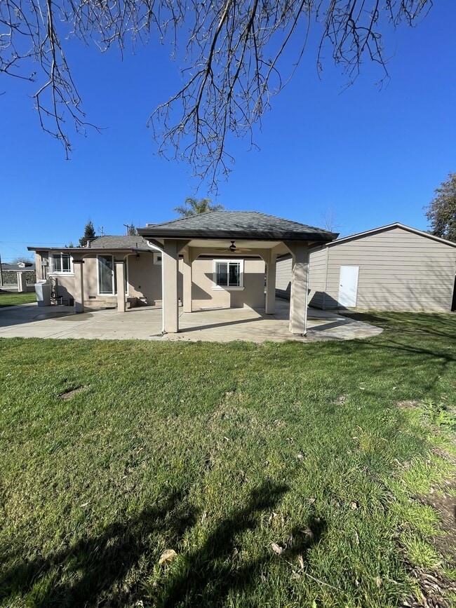 Building Photo - 8302 Bailey Rd