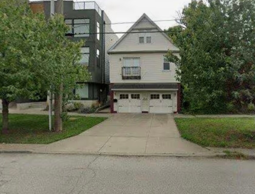 Building Photo - 2510 W 7th St