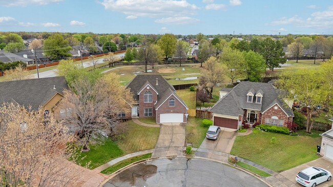 Building Photo - Remodeled 2 story in desired Stone Mill Br...