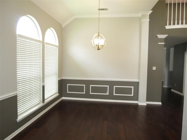 Building Photo - 4008 Sable Oaks Dr