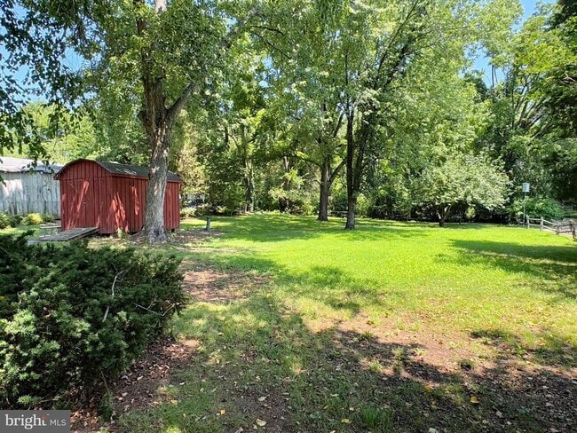 Building Photo - 28250 Old Village Rd