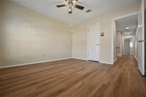 Building Photo - 3362 Continental Dr