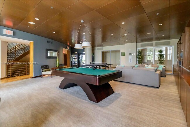 Building Photo - 2641 N Flamingo Rd