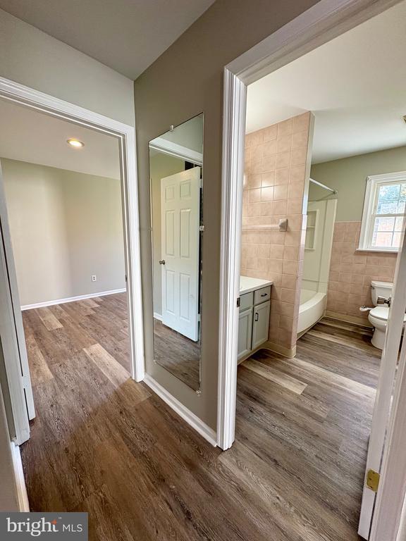 Building Photo - 106 Sunset Way