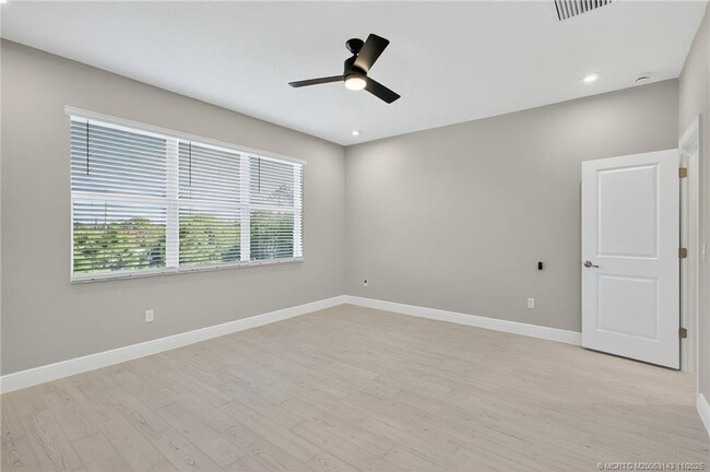 Building Photo - 3487 NW Solange Ct