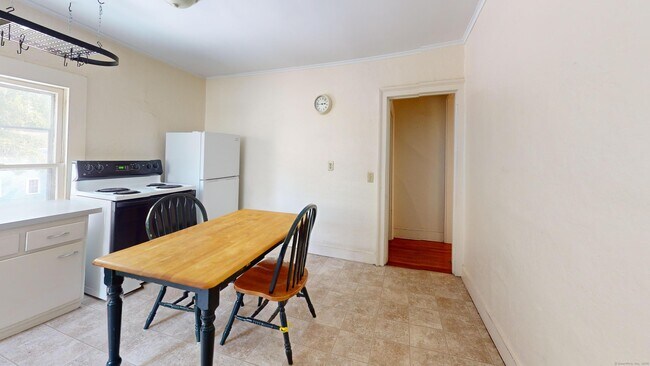 Building Photo - 459 Orange St