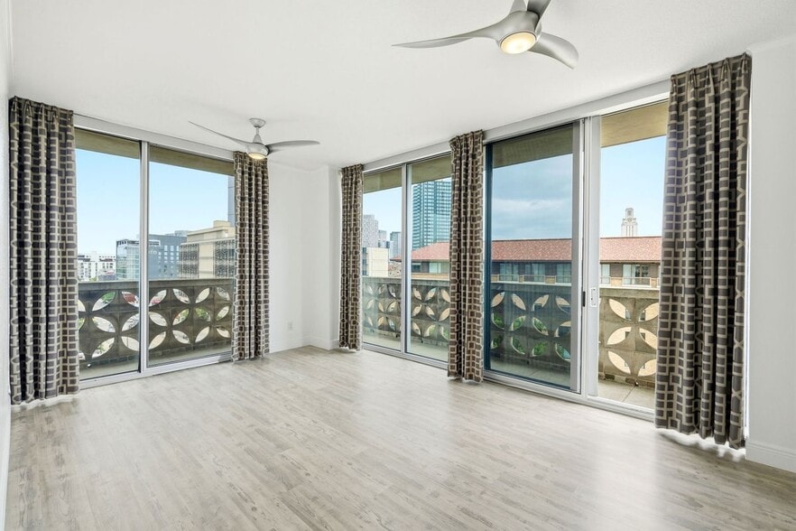 Building Photo - 1801 Lavaca St