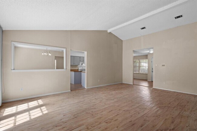 Building Photo - 11614 Tanglebriar Trail