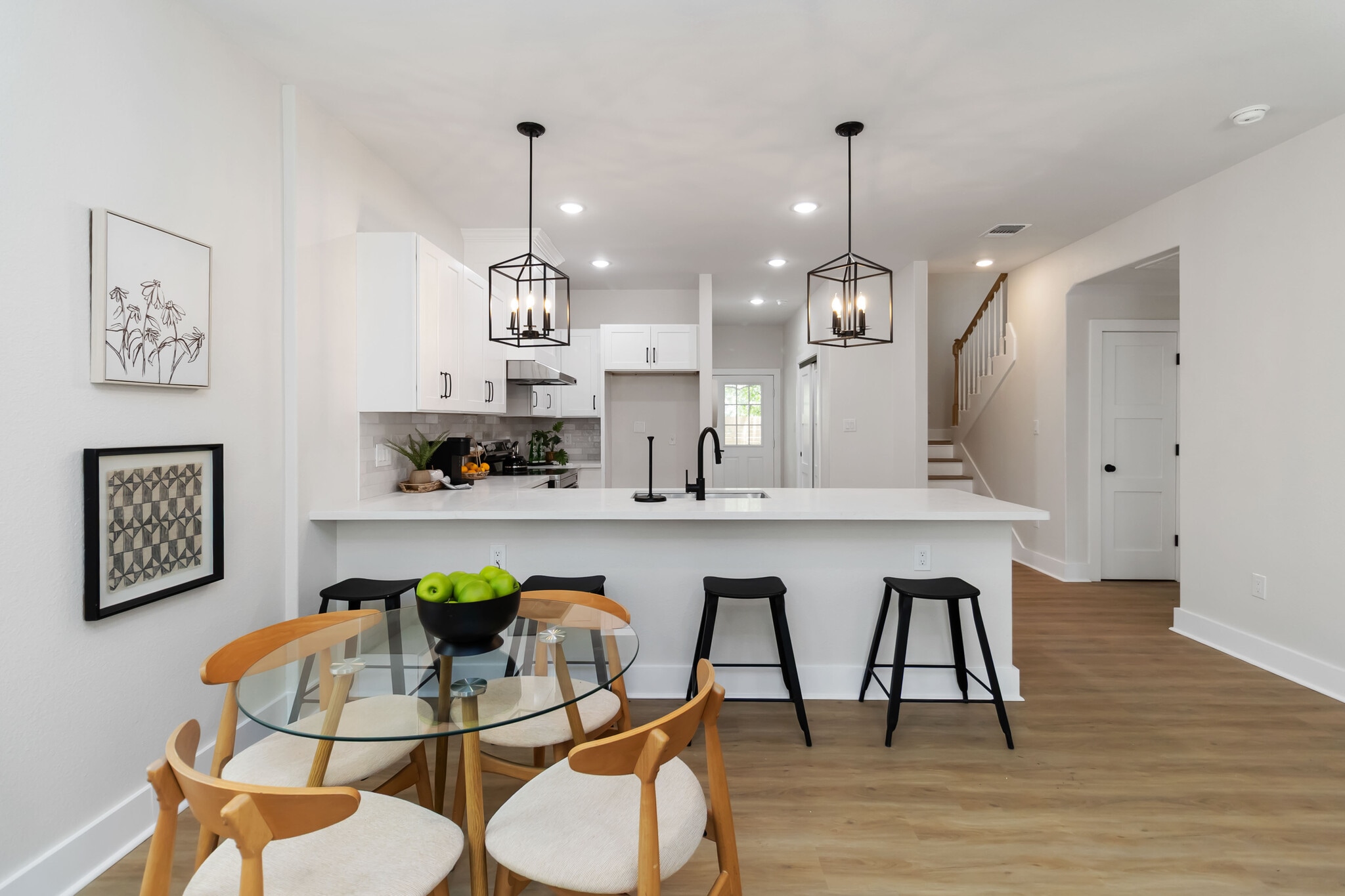 Building Photo - 237 Carle Ave