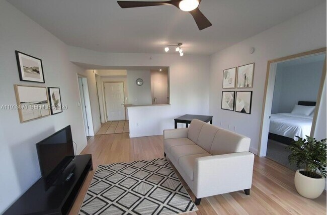 Building Photo - 6001 SW 70th St