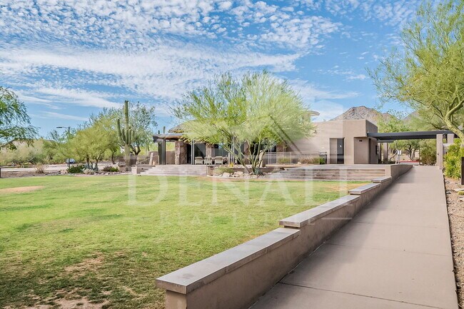 Building Photo - 15728 N 104th St