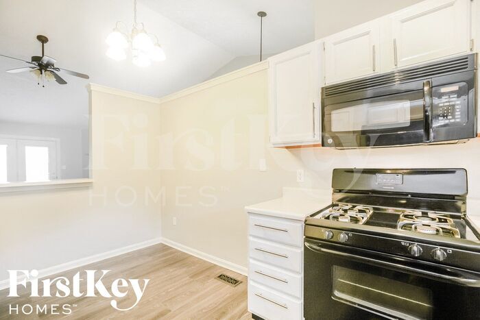 Building Photo - 6560 Springview Dr